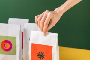 Comprar bolsas de papel para envíos